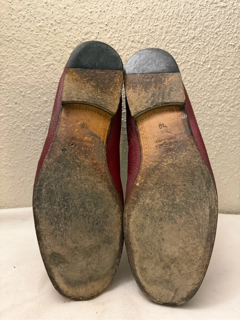 Gucci Burgundy Leather Horsebit Loafers, pre-owned, gently used,SZ10